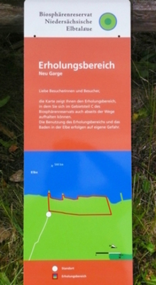 Hinweisschild zu den Erholungsbereichen an der Elbe