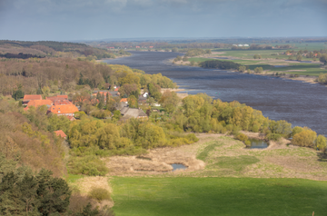 Die Elbe von oben - Blick vom Kniepenberg