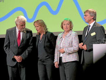 Die Konferenz wurde eröffnet durch (v.l.n.r.) den stellvertretenden Ministerpräsidenten Armin Willingmann, Bundesumweltministerin Steffi Lemke, die Präsidentin der Deutschen UNESCO-Kommission Maria Böhmer und Biosphärenreservatsleiter Guido Puhlmann