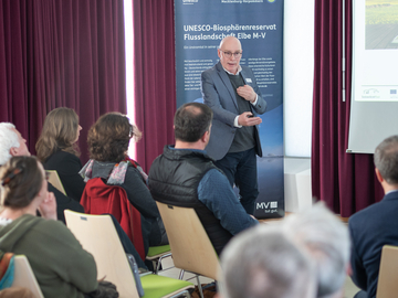 Thomas Breitling, Denkwerkstatt FOOD, zeigt am Beispiel von Elbweiderind, worauf es beim Aufbau regionaler Wertschöpfungsketten ankommt.