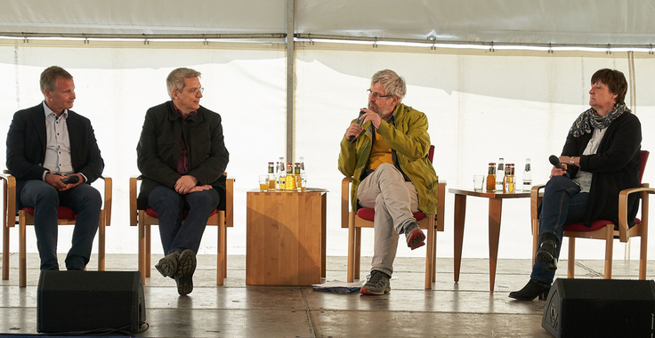 Podiumsdiskussion “Naturnahe Elbe: Chance oder Bremse?”