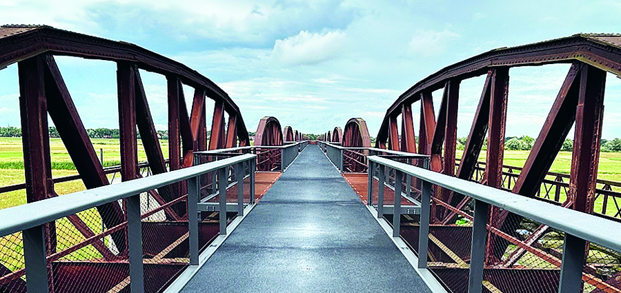 Skywalk auf der Dömitzer Eisenbahnbrücke